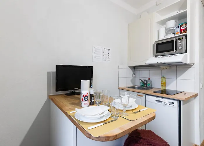 Nordstay - Serene Floor With Self Check-in